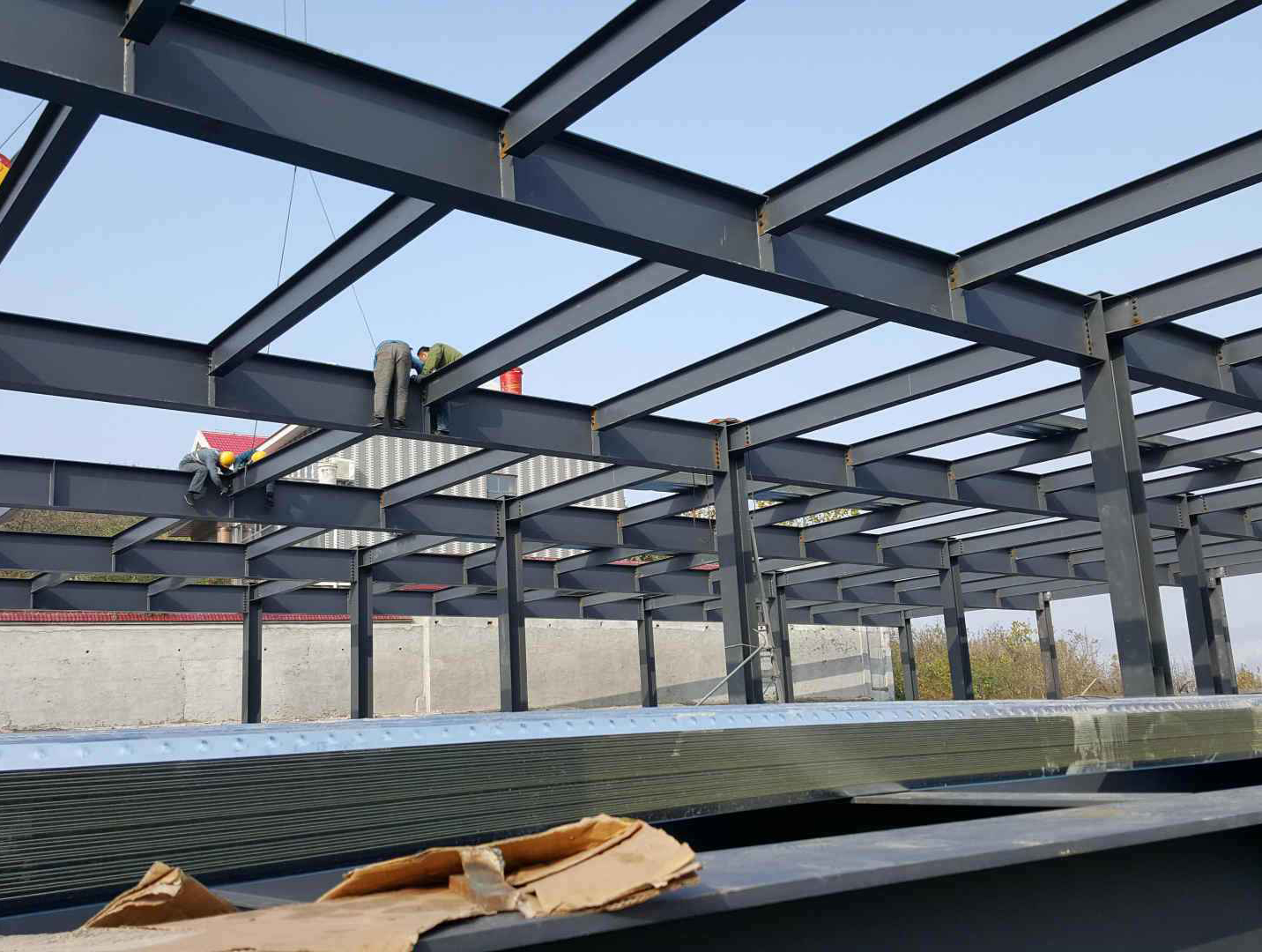 江蘇鋼結構在建筑和房子住房上有什么優點